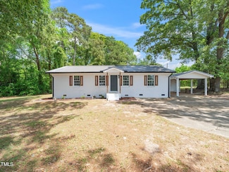 8731 Raleigh Rd, Benson, NC 27504