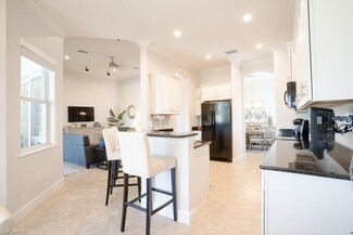 7991 Princeton Dr, Naples, FL 34104