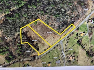 1775 Pilot View Rd, Hillsville, VA 24343