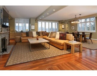 77 Florence St Unit 505N, Chestnut Hill, MA 02467