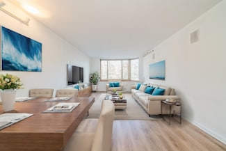 1 2nd St Unit 208, Jersey City, NJ 07302