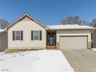 5101 NW 59th Ave, Johnston, IA 50131