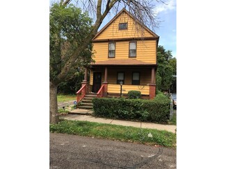 2326 E 97th St, Cleveland, OH 44106