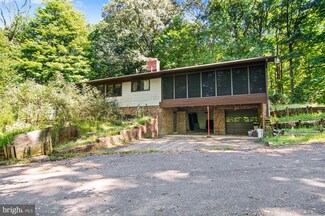 18701 Croom Rd, Brandywine, MD 20613