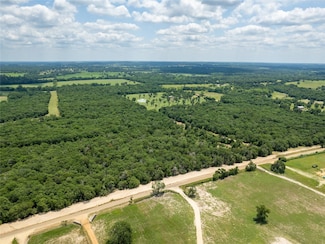 387 Cr 238 A, Cameron, TX 76520