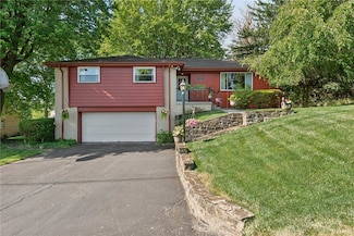 1211 Trent Dr, Latrobe, PA 15650