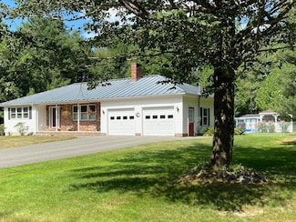43 Homsted Ln, Hermon, ME 04401