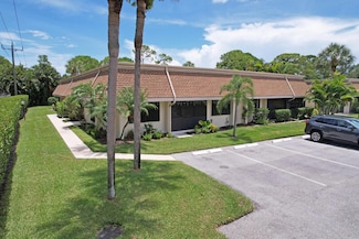 104 Half Moon Cir Unit A, Jupiter, FL 33458