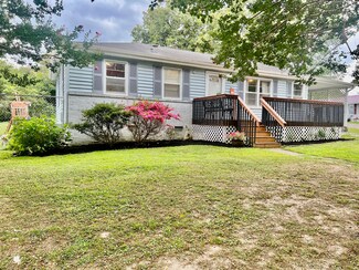 43 Park Dr, Rossville, GA 30741