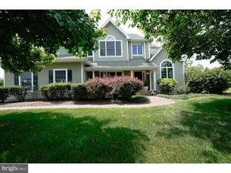 18 Spyglass Rd, Skillman, NJ 08558