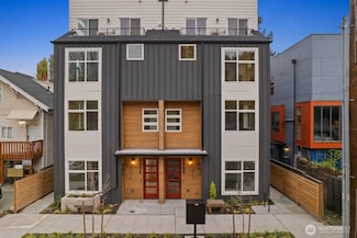 546 S Cloverdale St Unit D, Seattle, WA 98108