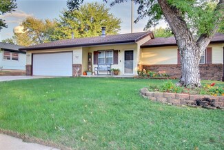 1420 Shelly Dr, Mulvane, KS 67110