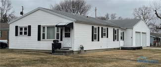 1304 Stoner Rd, Fostoria, OH 44830