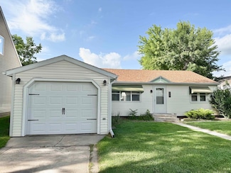 1607 N Jackson St, Lexington, NE 68850