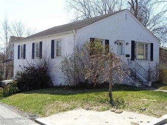 146 Asylum St, Woonsocket, RI 02895