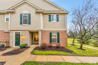 2192 Pinecroft Dr Unit 218, Canton, MI 48188
