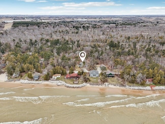 N2258 Foster Rd S, Oostburg, WI 53070