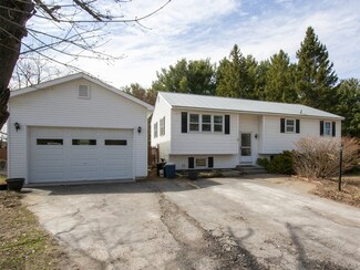 21 Middle Rd, Milton, VT 05468