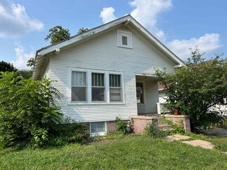 1208 W Phillip Ave, Norfolk, NE 68701