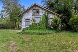 13811 Canyon Rd E, Puyallup, WA 98373