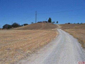 5998 N River Rd, Paso Robles, CA 93446