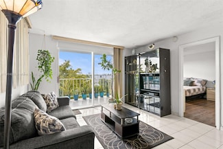 6900 Bay Dr Unit 5C, Miami Beach, FL 33141