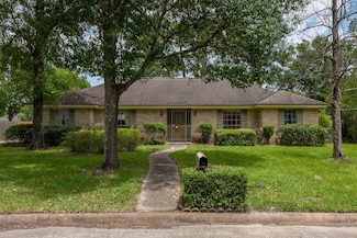2812 Fairway Dr, Orange, TX 77630