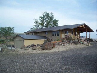 792 Woodbridge Rd, Adrian, OR 97901