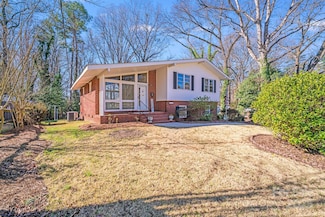 2300 Highlawn Dr, Charlotte, NC 28212