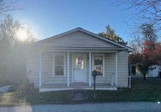 371 Martin St, Saint Albans, WV 25177