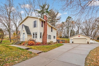 1895 Howard St N, Saint Paul, MN 55109