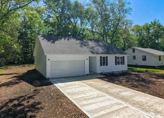 3214 Burr Oak Ave, Elkhart, IN 46517