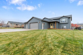 1920 Cascade Ct, Spearfish, SD 57783