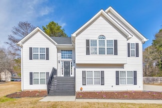 80 Pooles Bend Ct, Hiram, GA 30141