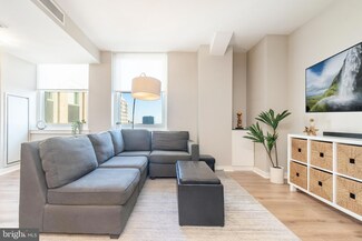 111 S 15th St Unit 2309, Philadelphia, PA 19102