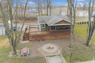 163 E Sunny Acres N, Rome City, IN 46784