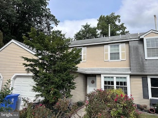 35 River Bank Dr, Roebling, NJ 08554