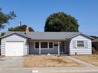 226 Terra Dr, Salinas, CA 93906