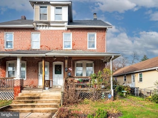 631 E Chestnut St, Coatesville, PA 19320