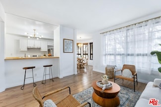 7632 Topanga Canyon Blvd Unit 118, Canoga Park, CA 91304