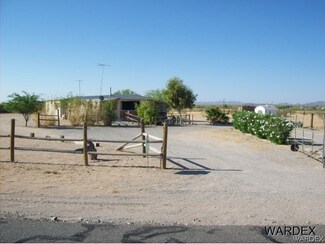 42920 Willamette Dr, Bouse, AZ 85325