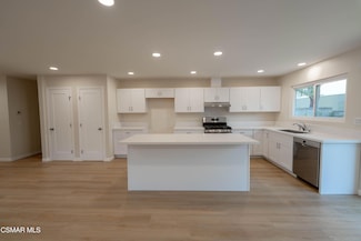 30896 Janlor Dr, Westlake Village, CA 91362