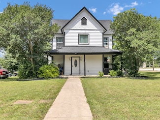 401 S 2nd St, Wortham, TX 76693