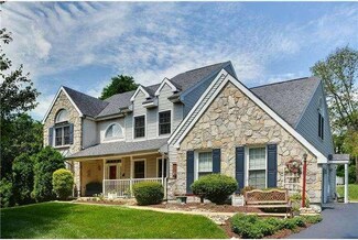 3012 Peacock Dr, Norristown, PA 19403