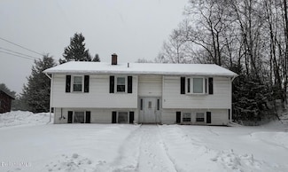 632 N State Rd, Cheshire, MA 01225
