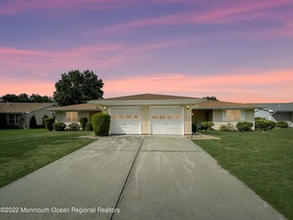 819A Rigens Place, Monroe Township, NJ 08831