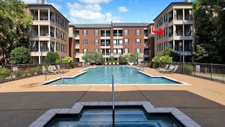 307 Seven Springs Way Unit 305, Brentwood, TN 37027