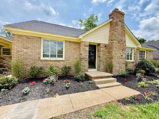 303 Mccarley Ave, Booneville, MS 38829