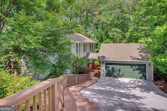 615 Mark Trail Ct NW, Atlanta, GA 30328
