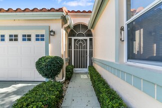 9947 Harbour Lake Cir, Boynton Beach, FL 33437